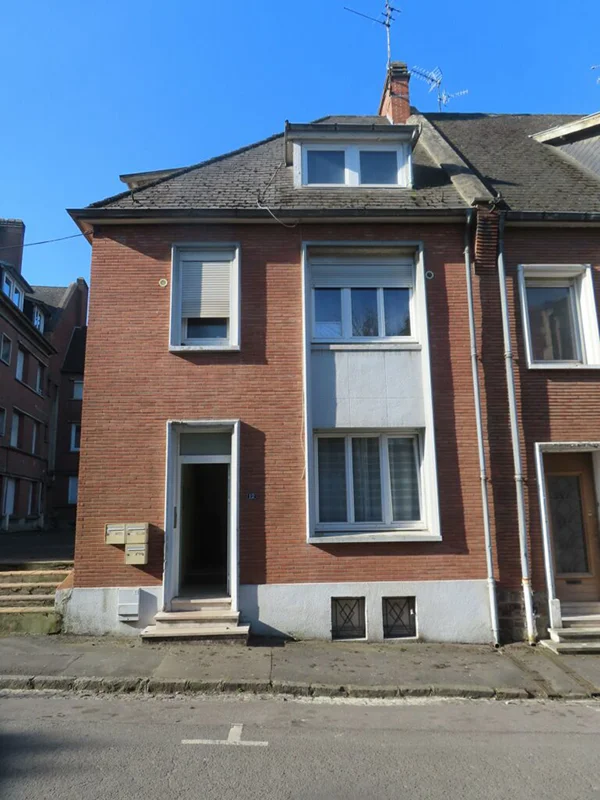 Appartement + cave à VALENCIENNES, 12 rue des Chartreux Appartement + cave à VALENCIENNES, 12 rue des Chartreux